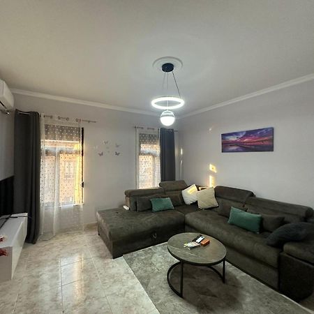 טיראנה Nunu'S Place At Top Location Blloku מראה חיצוני תמונה