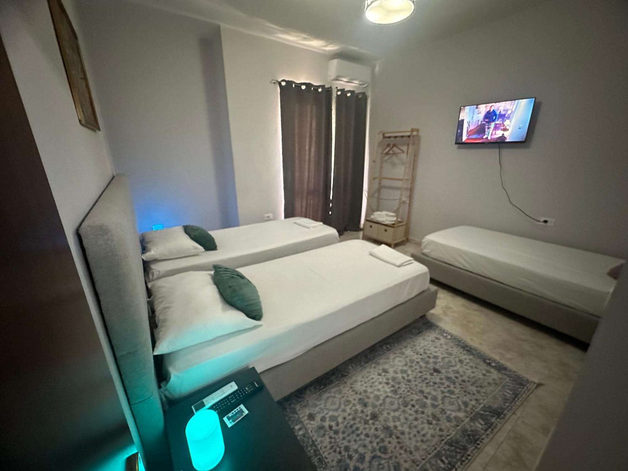 טיראנה Nunu'S Place At Top Location Blloku מראה חיצוני תמונה