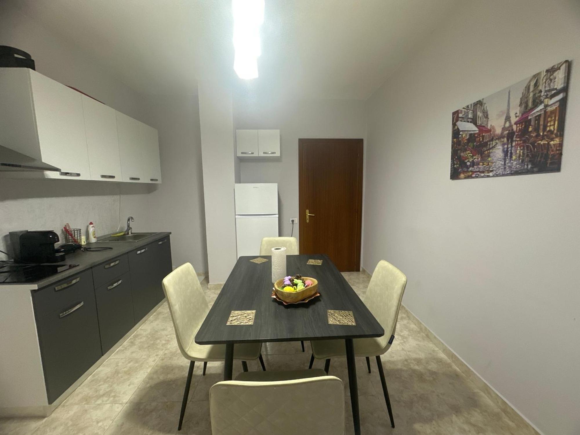 טיראנה Nunu'S Place At Top Location Blloku מראה חיצוני תמונה